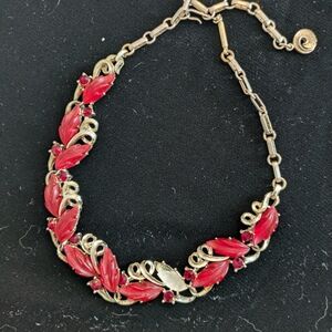 Vintage Elegant Red Leaf Necklace